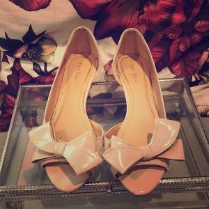 Pierre Dumas nude patent bow peep-toe sandals
